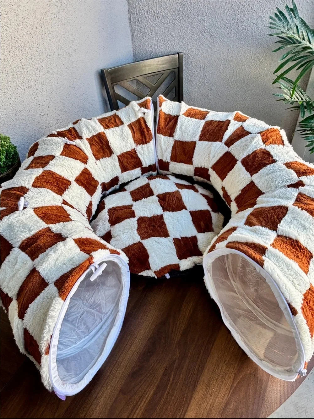 BROWN COZY CHECKERED PLUSH CAT TUNNEL